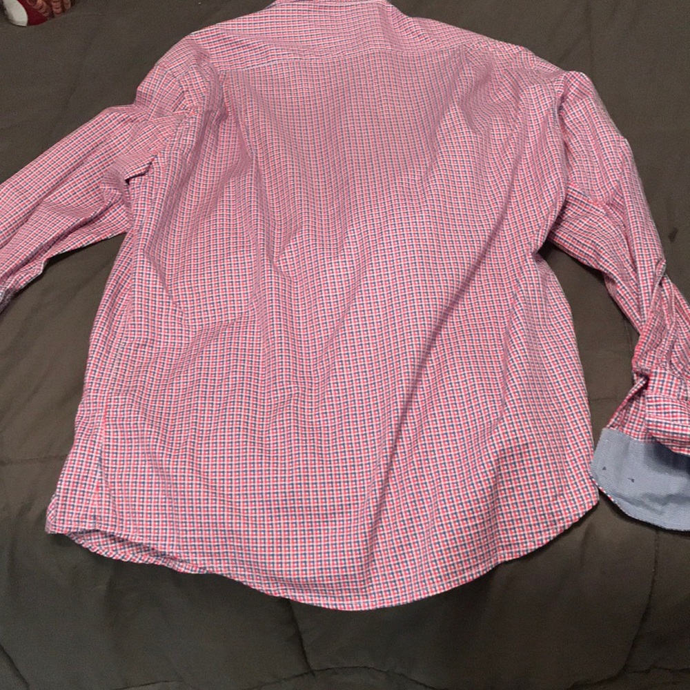 Button down - Picture 3 of 3
